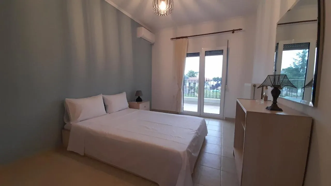 Villa Dimitrios Vourvourou 0*,  Greece